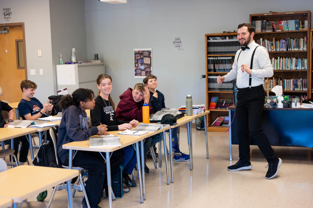 a-trusted-school-061026-1000x665